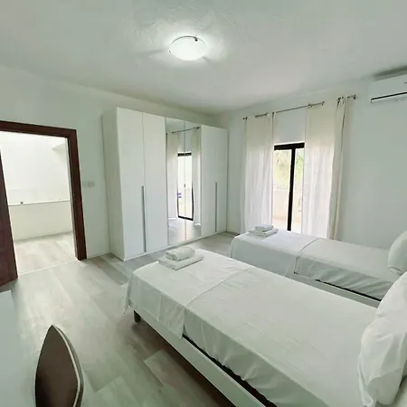 Luxury Sea View Villa Is-Swieqi